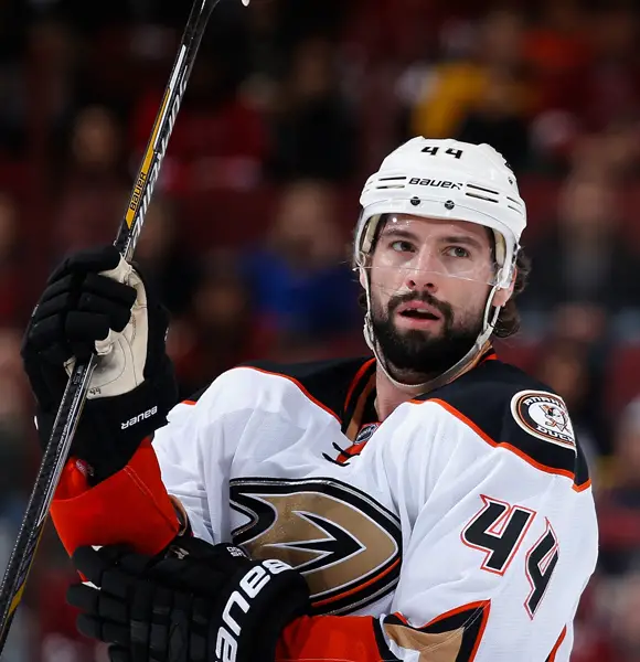 NHL's Nate Thompson Get Back On Rick After Critical Injury! Has Some Flings Like a Dating Affair